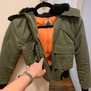 Unif zipper hooded olive and orange bomber